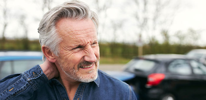 patient receiving auto accident injury chiropractic in Campbell